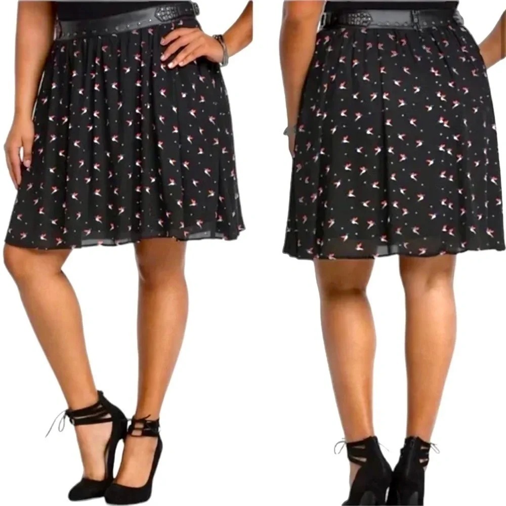NWT TORRID Hummingbird studded chiffon swing Pleated western skirt 14